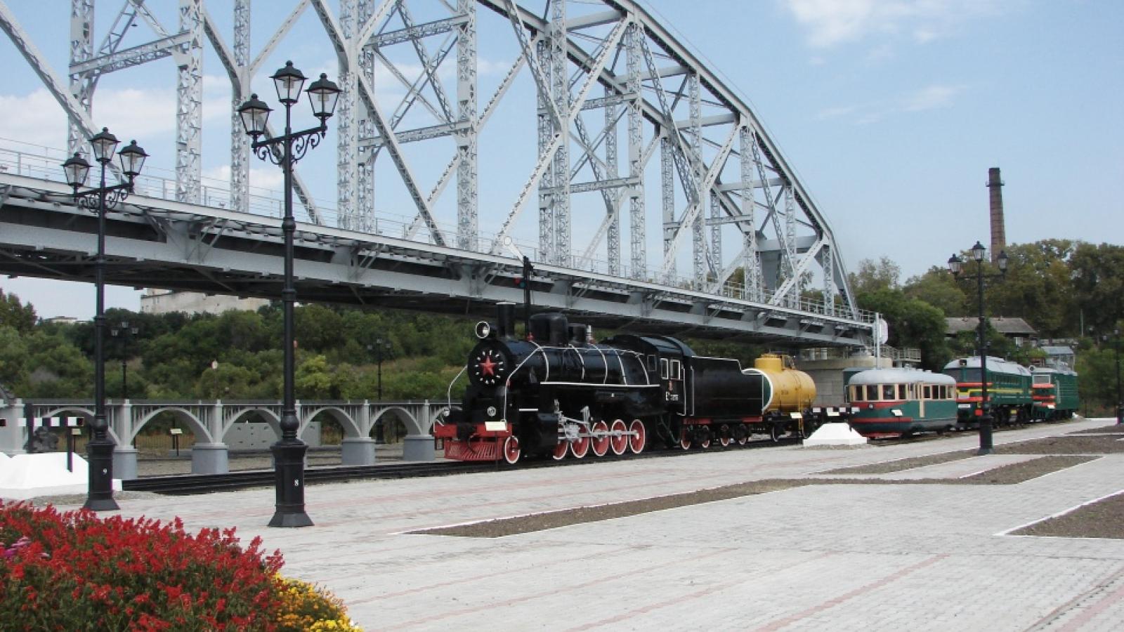 Хабаровск мост через Амур музей